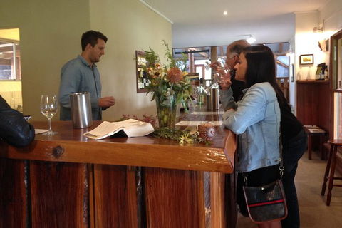 Hunter Valley Private Tour Including Wine, Chocolate, Cheese, Vodka, Gin Tasting - Accommodation Gladstone 11