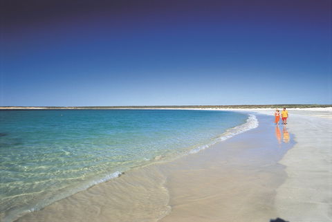 Gnaraloo Bay - Accommodation Gladstone 0