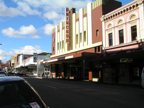 Princess Theatre & Earl Arts Centre - Accommodation Gladstone 1