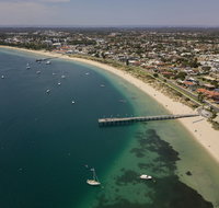 Rockingham Jetty - Accommodation Gladstone