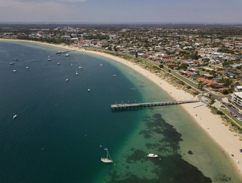 Rockingham Jetty - Accommodation Gladstone 0