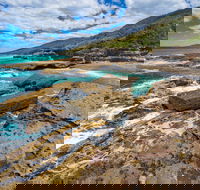 Singing Stones Beach - Accommodation Gladstone