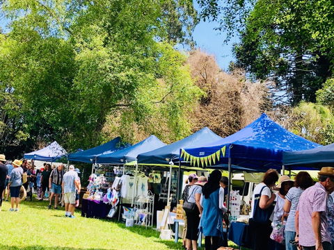Tamborine Mountain State School Markets - Accommodation Gladstone 2