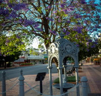 Witcombe Fountain - Accommodation Gladstone