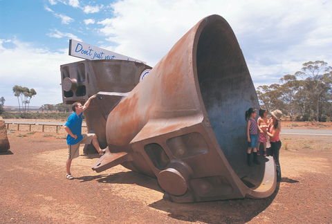 WMC Resource Nickel Pots - Accommodation Gladstone 0