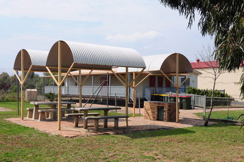 Ashley - Accommodation Gladstone 0