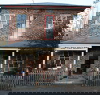Bay Tree Gallery - Accommodation Gladstone