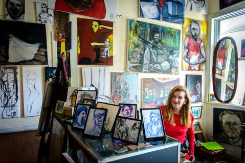 Brush Off Art - Accommodation Gladstone 0