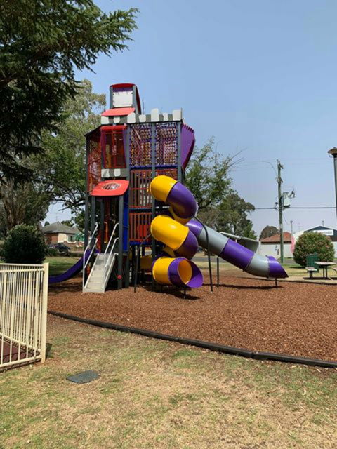 Coronation Park Yass - Accommodation Gladstone 1