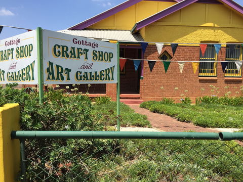 Dubbo Arts And Craft Society - Accommodation Gladstone 0