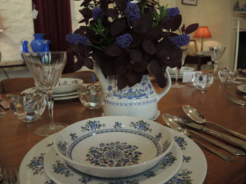 Emprades Vintage + Design - Accommodation Gladstone 2