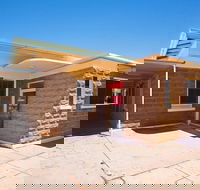 Former Alice Springs Telegraph Repeater Station and Post Office. - Accommodation Gladstone