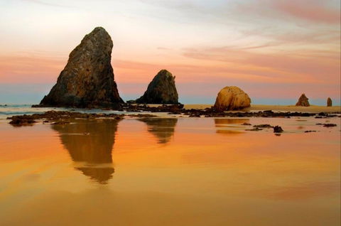 Glasshouse Rocks And Pillow Lava - Accommodation Gladstone 0