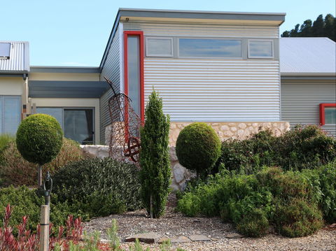 John Lacey's Studio And Green Tank Gallery - Accommodation Gladstone 0