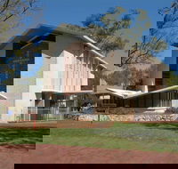 John Flynn Memorial Uniting Church - Accommodation Gladstone