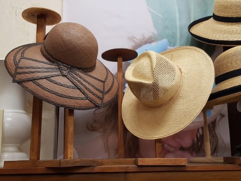 Julie Fleming Milliner - Accommodation Gladstone 2