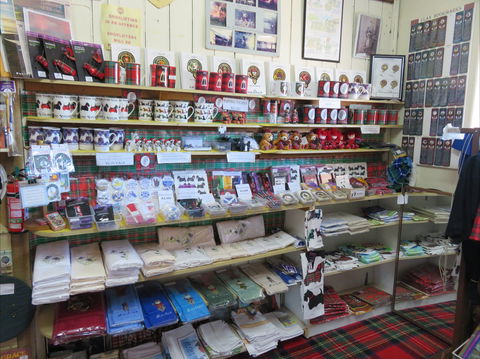 Maclean Scottish Shop - Accommodation Gladstone 0