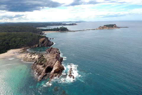 Snorkelling Guerilla Bay - Accommodation Gladstone 1