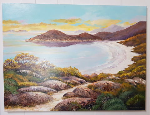 Stefani Hilltop Gallery - Accommodation Gladstone 1