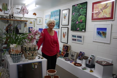 The Gallery: Art And Craft - Accommodation Gladstone 0