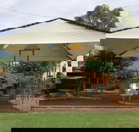 Tottenham - Accommodation Gladstone