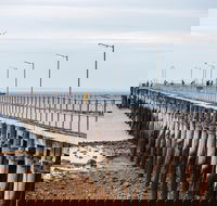 Ardrossan - Accommodation Gladstone