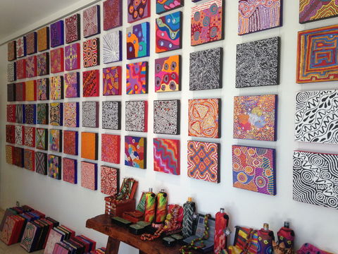 Bouddi Gallery - Contemporary Aboriginal Lifestyle Art - Accommodation Gladstone 1
