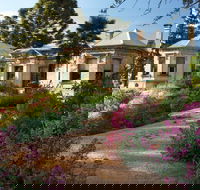 Buda Historic Home  Garden - Accommodation Gladstone