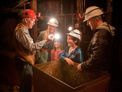 Central Deborah Gold Mine - Accommodation Gladstone 0