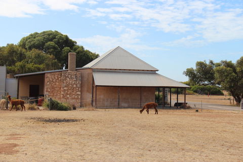 Central Greenough - Accommodation Gladstone 2