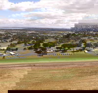 Colac Turf Club - Accommodation Gladstone