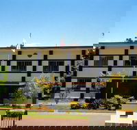 Japan Embassy of - Accommodation Gladstone