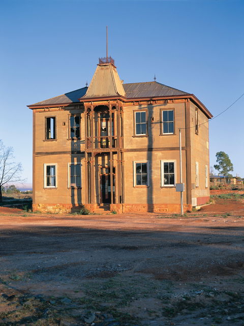Masonic Lodge - Accommodation Gladstone 1