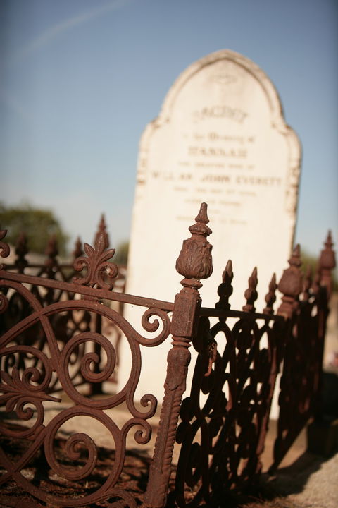 Mathoura Pioneer Cemetery - Accommodation Gladstone 0