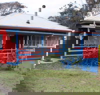 Montague Art and Craft Society  Glasshouse Rocks Road - Accommodation Gladstone