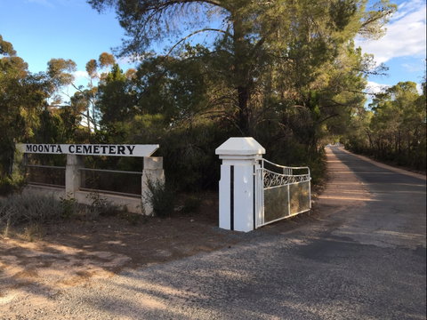 Moonta Cemetery - Accommodation Gladstone 0