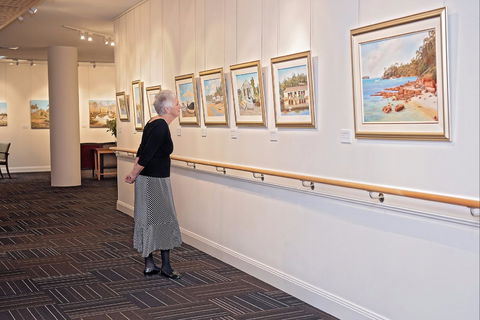 Moran Gallery - Accommodation Gladstone 0