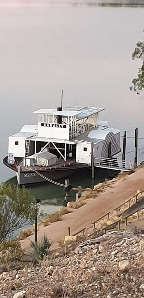 PS Canally - Morgan SA - Accommodation Gladstone 0