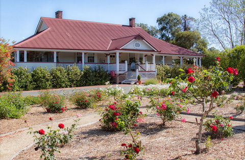 Ringsfield House, Nanango - Accommodation Gladstone 0