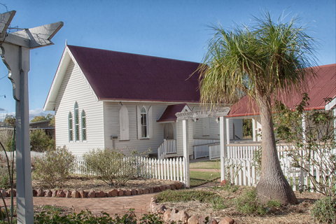 Ringsfield House, Nanango - Accommodation Gladstone 2