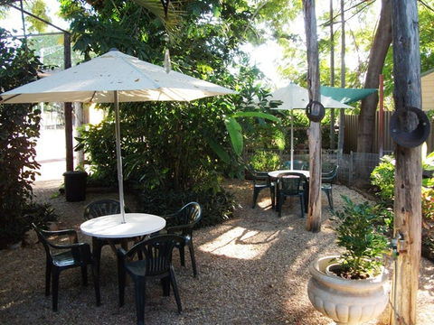 The Stockyard Gallery - Accommodation Gladstone 1