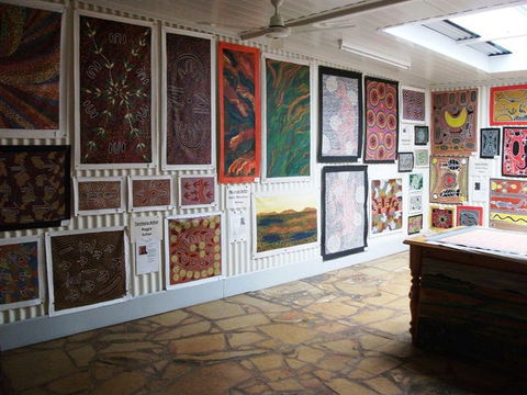 The Stockyard Gallery - Accommodation Gladstone 2