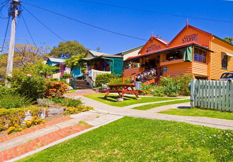 The Bellbird - Accommodation Gladstone 2