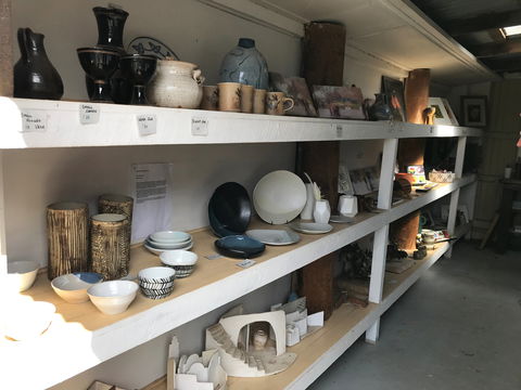 Tin Shed Gallery - Accommodation Gladstone 2