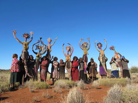 Tjanpi Desert Weavers - Accommodation Gladstone 2