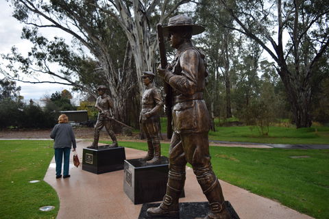 VC Memorial Park - Honouring Our Heroes - Accommodation Gladstone 1