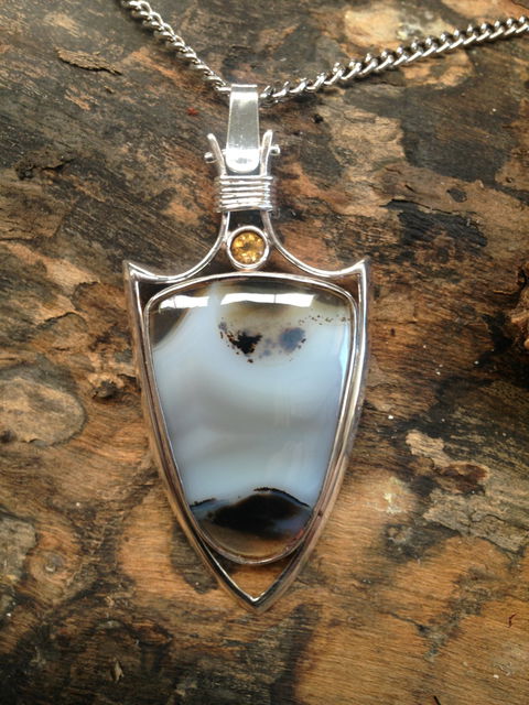 Wyldedog Jewellery - Accommodation Gladstone 1