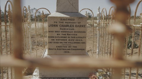 Darke's Grave - Accommodation Gladstone 0