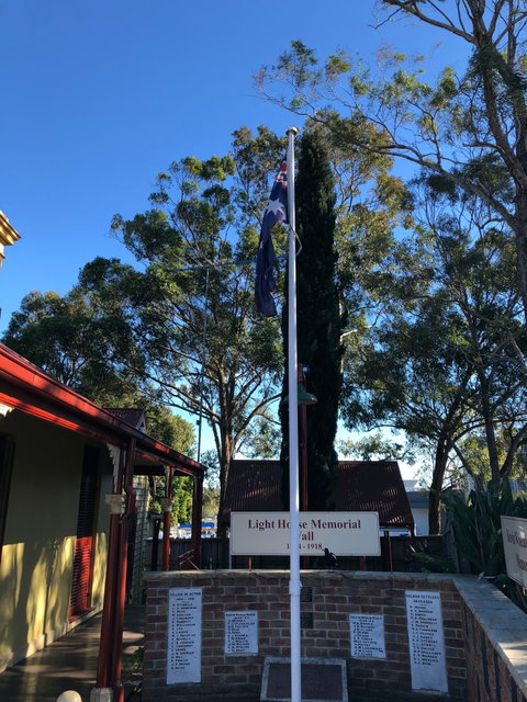 Dredge's Cottage - Accommodation Gladstone 2