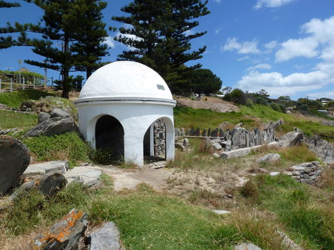 Frenchman's Rock - Accommodation Gladstone 0